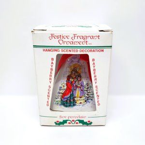 Vtg Jasco Festive Fragrant Christmas Ornament Bayberry Potpourri Carolers Taiwan